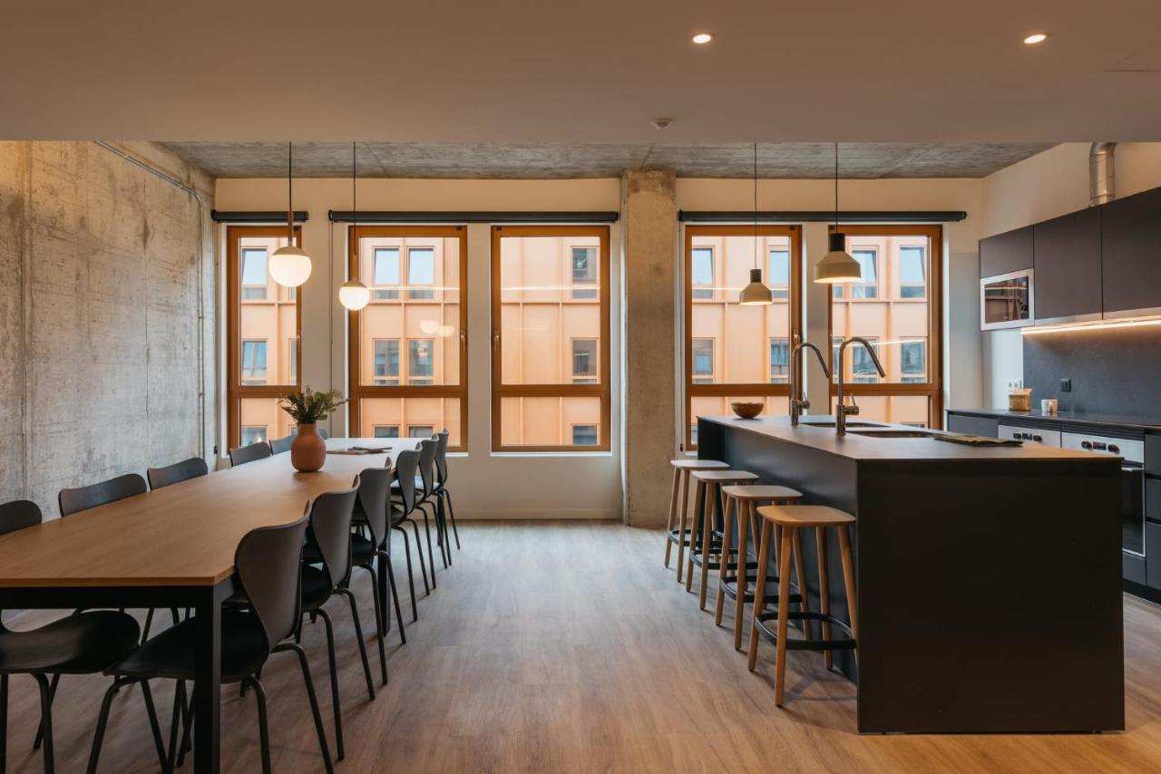 Pallars Student Accommodation: Spacious Studios for Barcelona Students Exterior photo