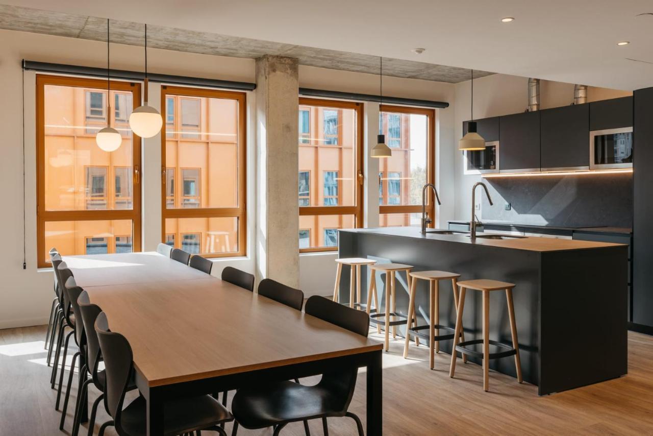 Pallars Student Accommodation: Spacious Studios for Barcelona Students Exterior photo