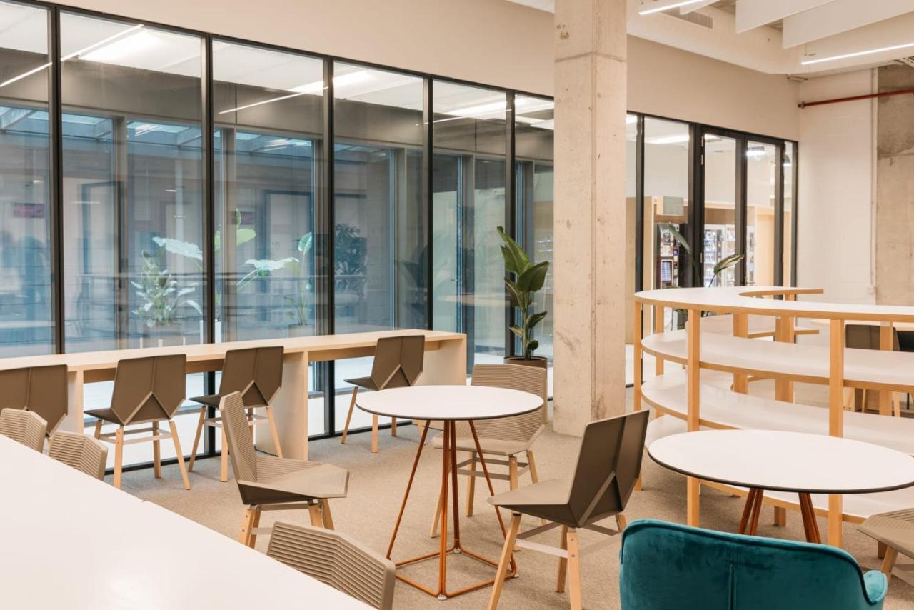 Pallars Student Accommodation: Spacious Studios for Barcelona Students Exterior photo