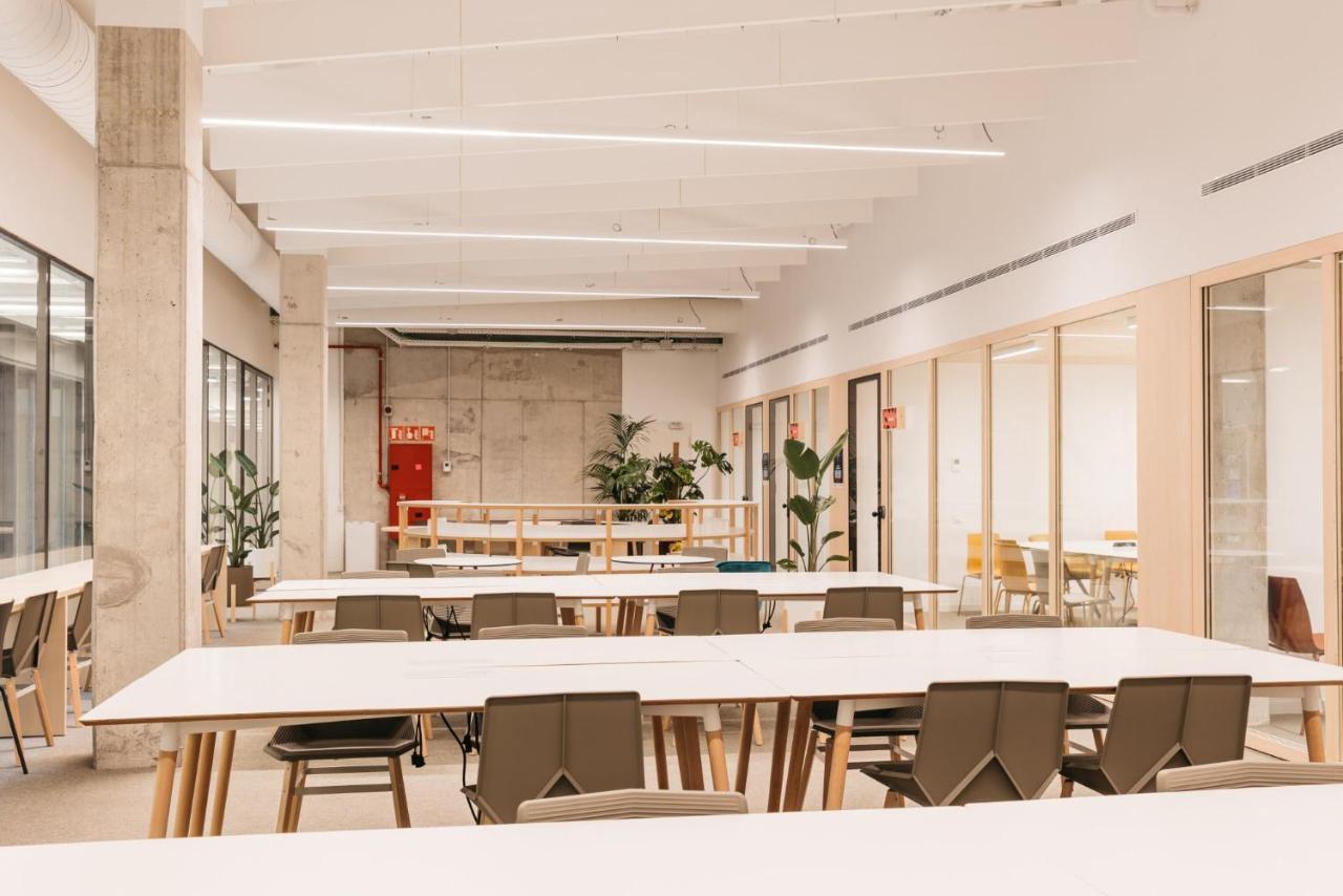 Pallars Student Accommodation: Spacious Studios for Barcelona Students Exterior photo