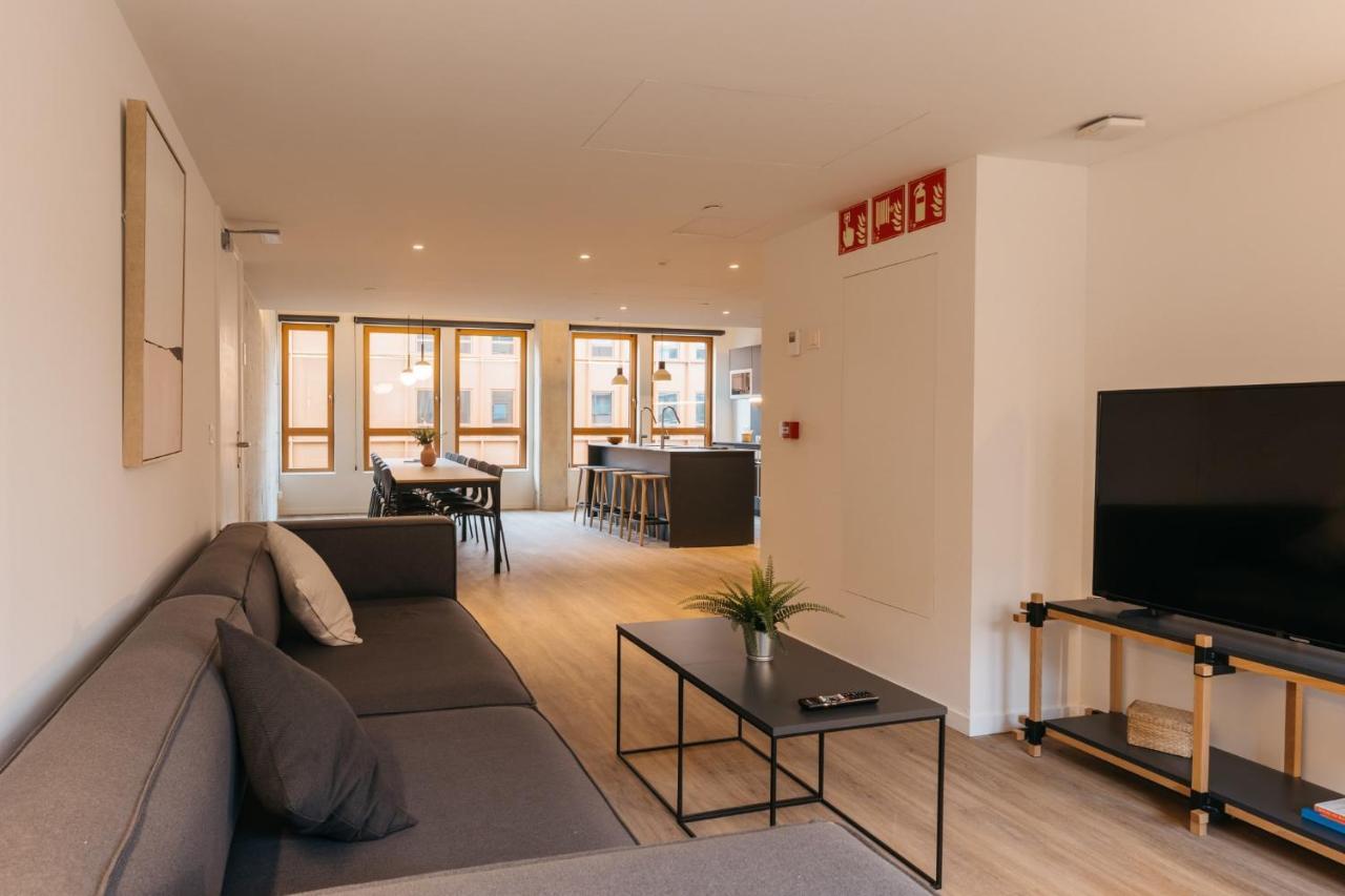 Pallars Student Accommodation: Spacious Studios for Barcelona Students Exterior photo