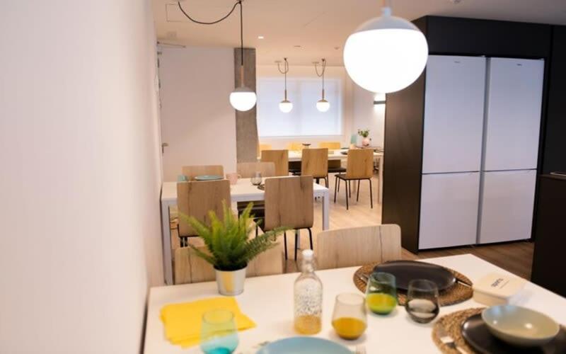 Pallars Student Accommodation: Spacious Studios for Barcelona Students Exterior photo