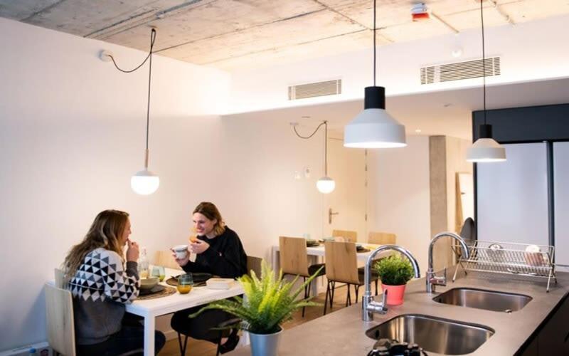 Pallars Student Accommodation: Spacious Studios for Barcelona Students Exterior photo